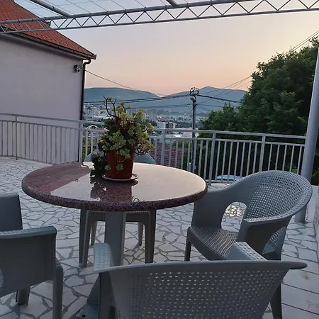 Asi Apartment