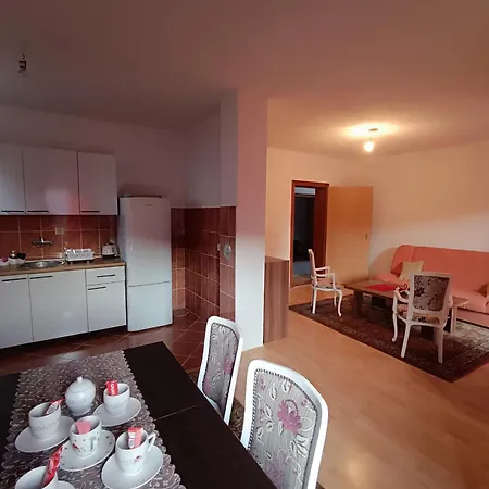 Apartment Asi *